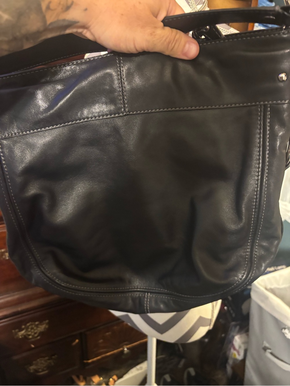 Coach Zoe Vintage Hobo Bag - Black discontinued in 2010 - Picture 3 of 11